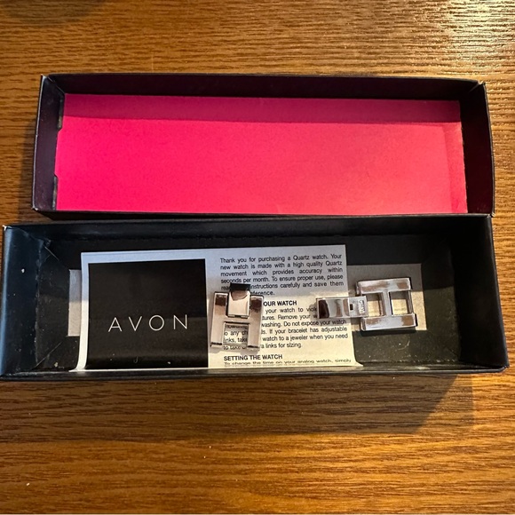 Avon Bling Pave Watch with Crystals by Swarovski - Picture 7 of 7